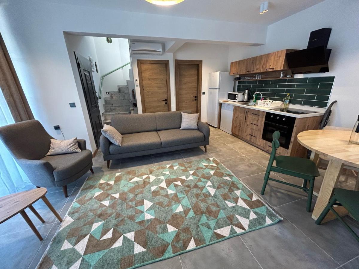 Avlu & Apartment *